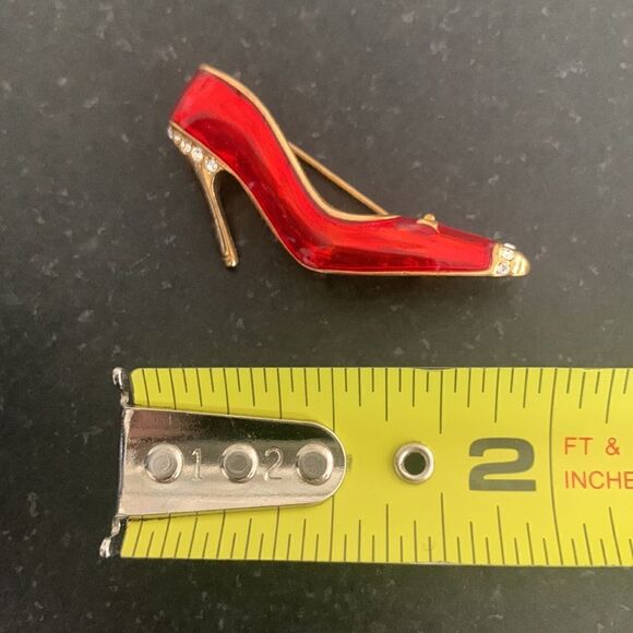 Stiletto High Heel Shoe Pin Red Enamel & Crystal 18k Gold Layered Brooch NEW - Picture 8 of 9